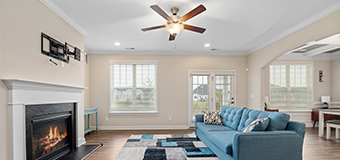Fans de techo con luces y control remoto.